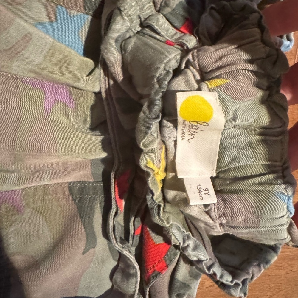 Mini Boden Camouflage Star Print Kids Casual Bottoms - Picture 5 of 6